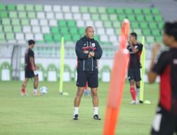 Nova Arianto Siap Uji Kesiapan Semua Pemain di Piala Kemerdekaan 2025
